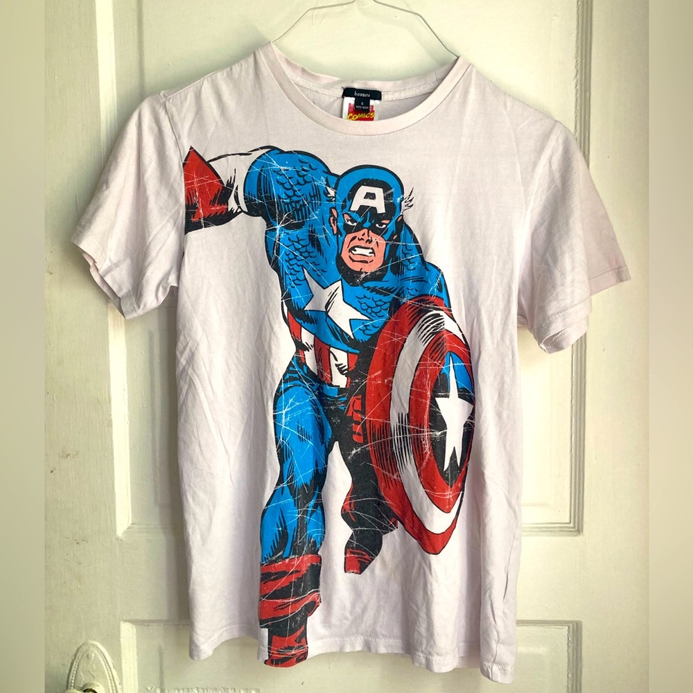 Captain America Graphic T-Shirt